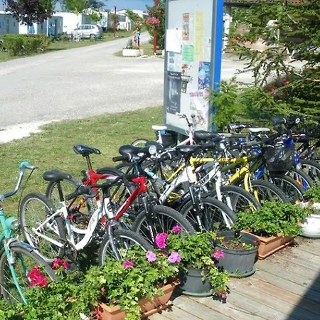 Mobil Pour 4 Pers., Animaux Ok - Api-1-52-2866 *
